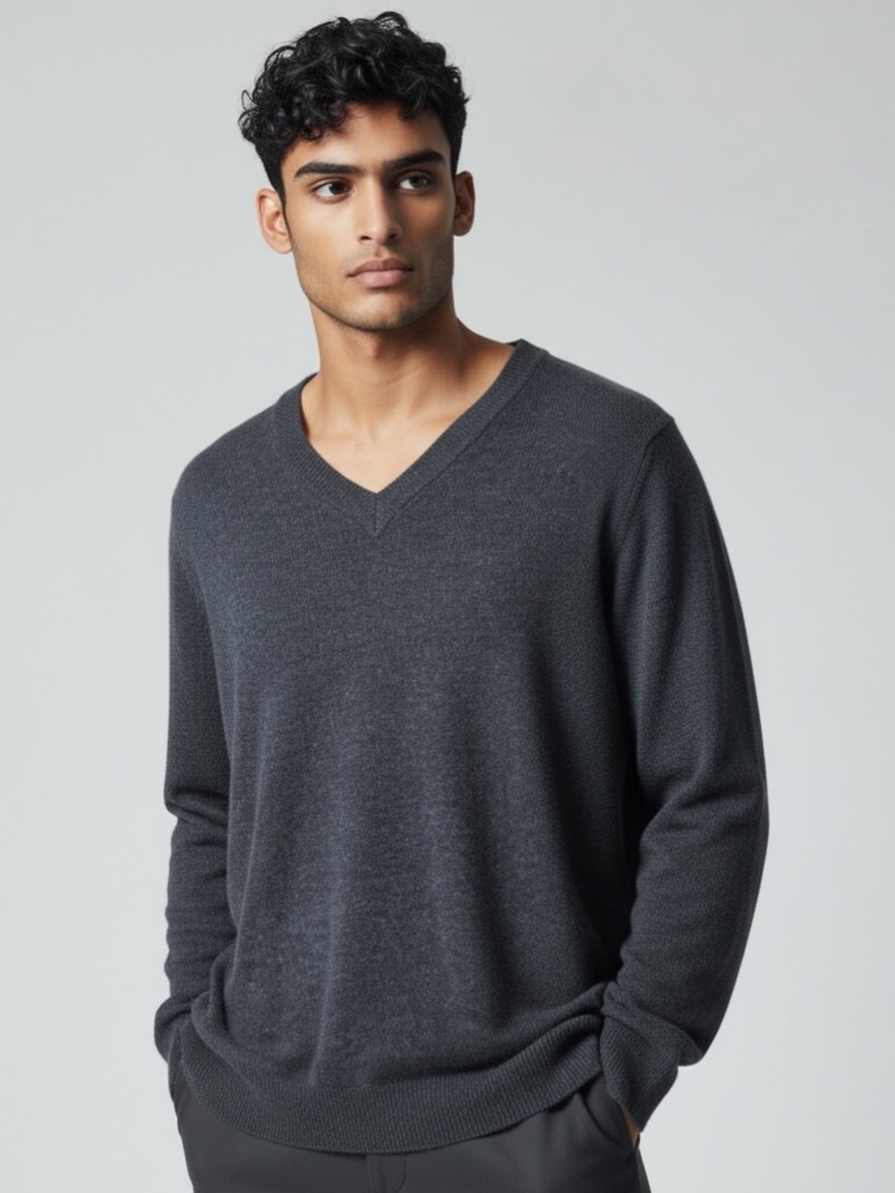 Izod Large black mens v neck sweater. Excellent condition. No imperfections